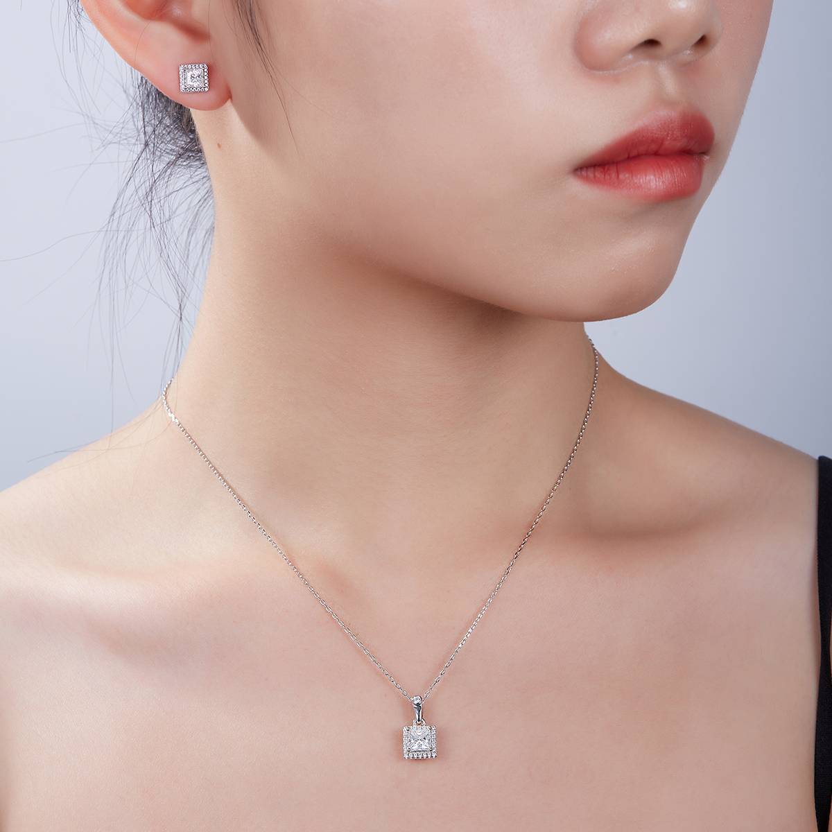 Light luxury square S925 silver plated platinum Moissanite diamond pendant earring set